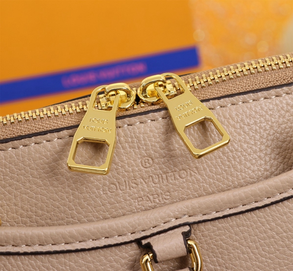 ルイヴィトンバッグ角部分ディテール